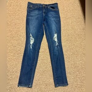 Women’s Y2K dark wash blue ripped jeans